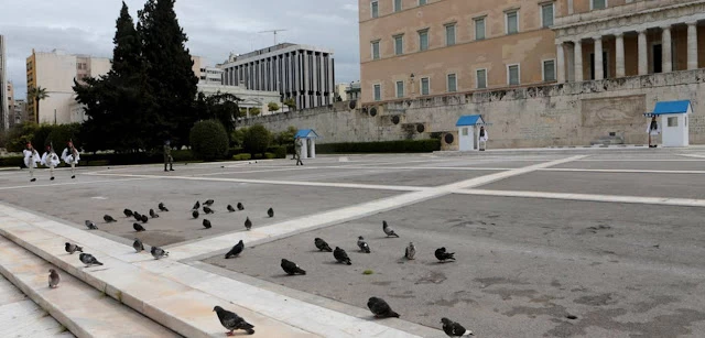 Βιώνοντας δύσκολο παρόν, αναμένοντας ένα δύσκολο μέλλον